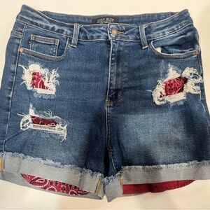 JUDY BLUE Bandana Cuffed Shorts XL